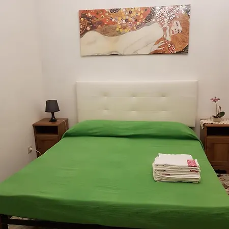 Apartments Viareggio アパート ヴィアレッジョ