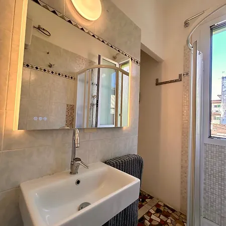 Apartments Viareggio アパート