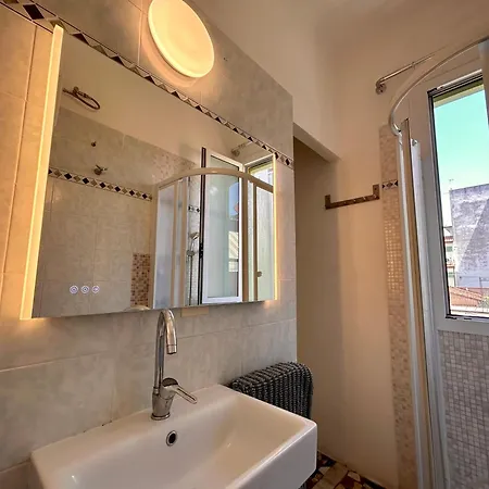 アパート Apartments Viareggio ヴィアレッジョ