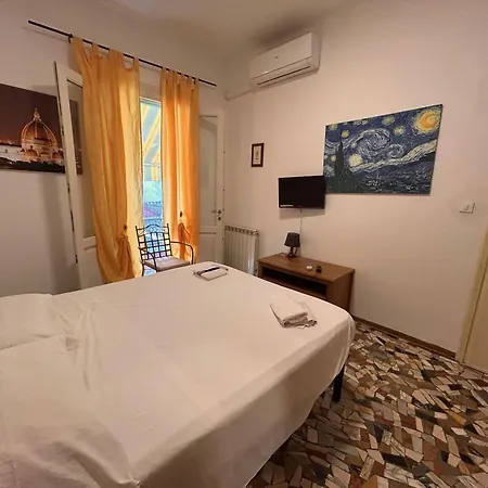 Apartments Viareggio アパート ヴィアレッジョ