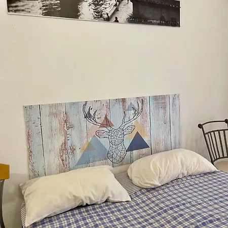 Apartments Viareggio アパート ヴィアレッジョ
