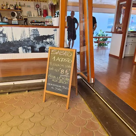 Apartments Viareggio アパート ヴィアレッジョ