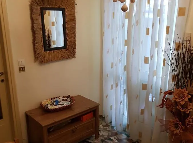 Apartments Viareggio Апартаменти В'яреджо