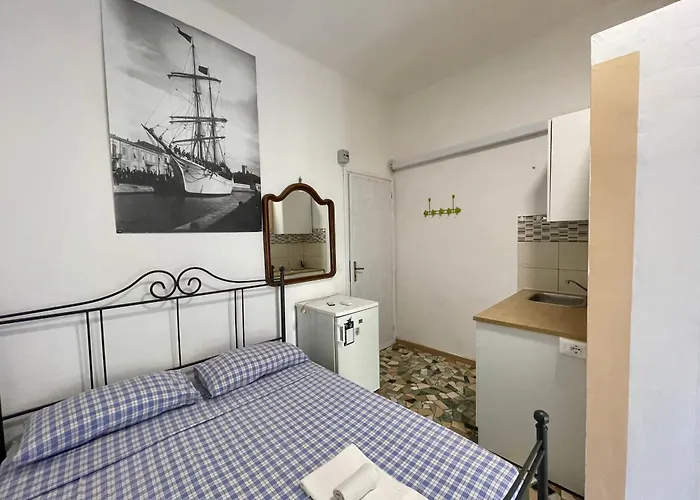 Apartments Viareggio Апартаменти