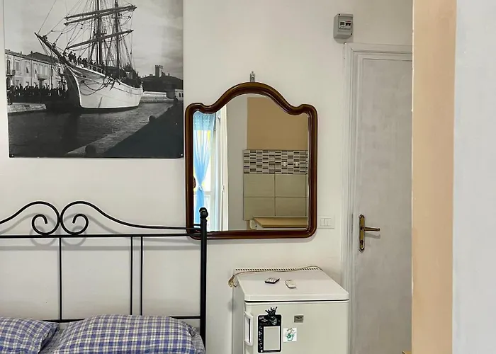 Апартаменти Apartments Viareggio В'яреджо